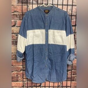 Vintage Faded Glory men’s button down blue and white denim shirt size medium
